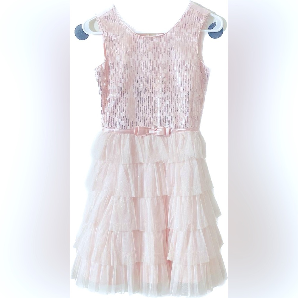 Jona Michelle, pink Dress